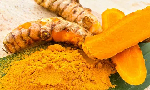 Cách dưỡng trắng da mặt bằng nghệ